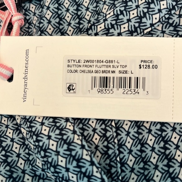 NWT Vineyard Vines Button Front Flutter Sleeve top, size L. - Picture 10 of 10